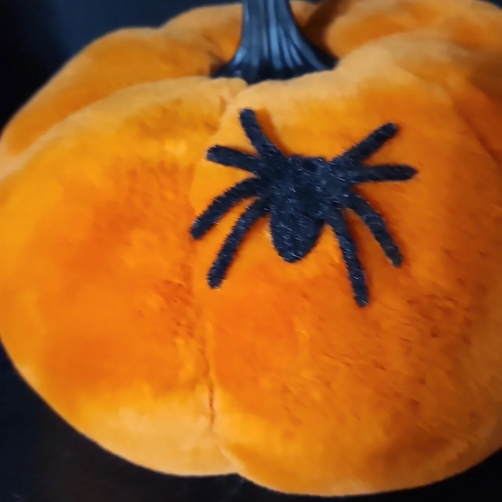PLUSH JACK 'O LANTERN STYLE PUMPKIN HALLOWEEN DECOR PILLOW